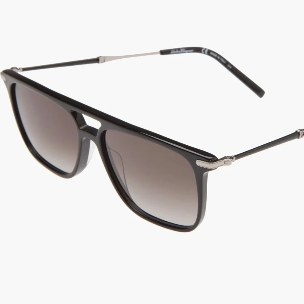 FERRAGAMO unisex sunglasses, NWT - Picture 5 of 15